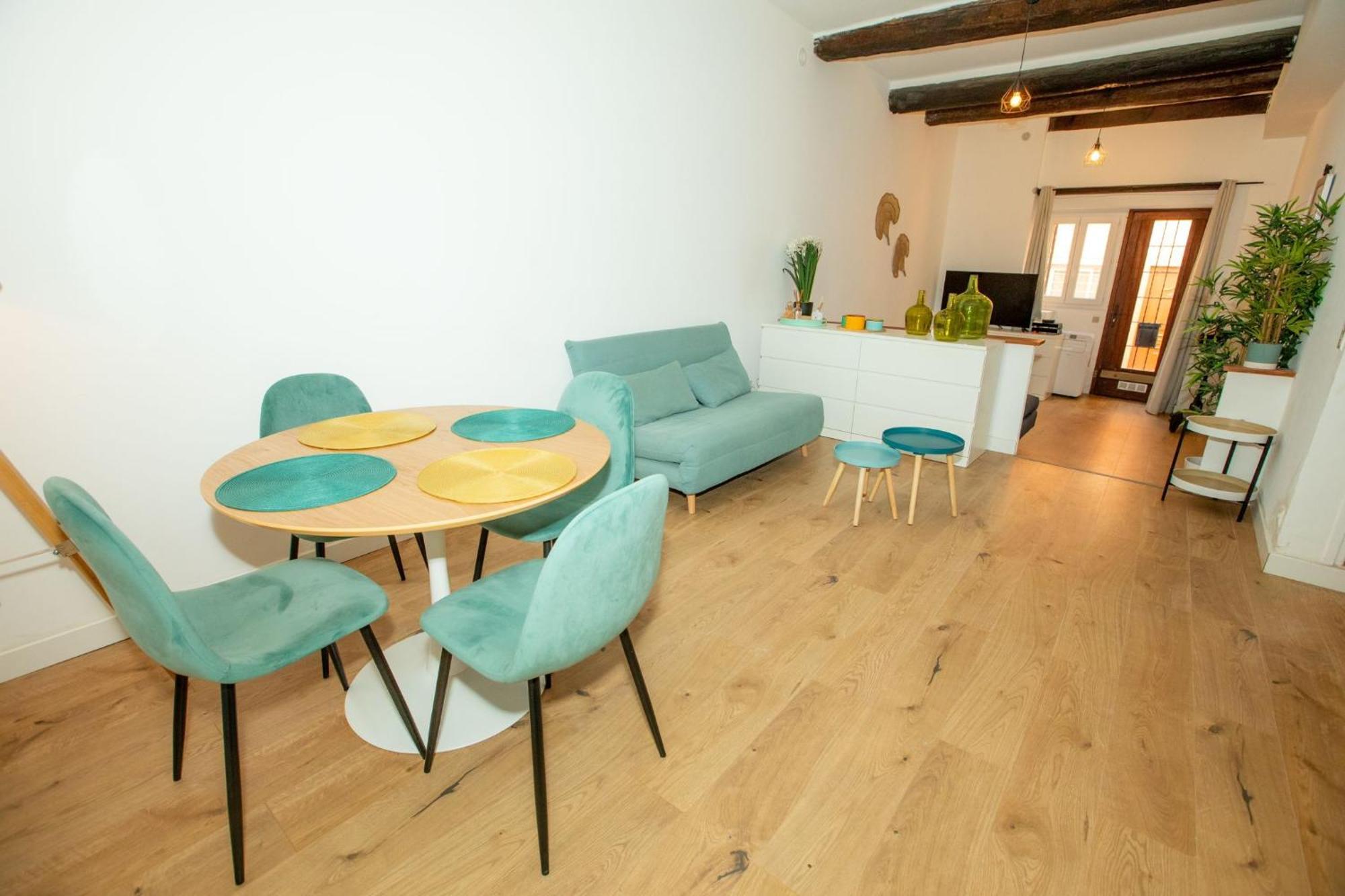 Апартаменты Loft - Centre Historique Вильфранш-сюр-Мер Экстерьер фото